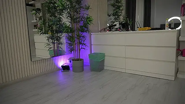 EmmaBlanco online show from 03/27/26, 06:44