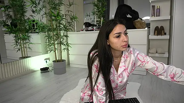 EmmaBlanco online show from 04/14/26, 05:12