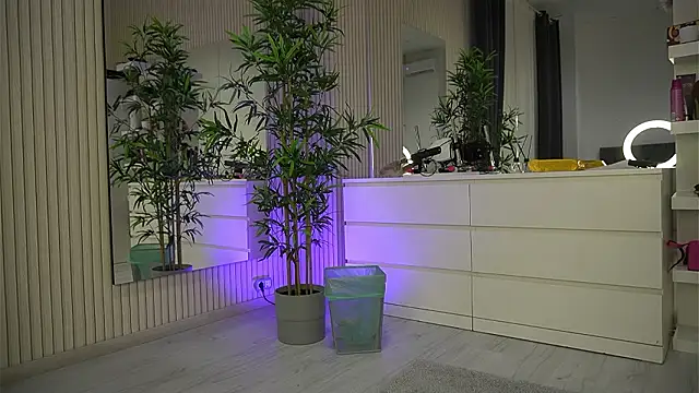 EmmaBlanco online show from 03/30/26, 05:42