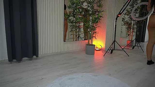 EmmaBlanco online show from 09/23/25, 05:14