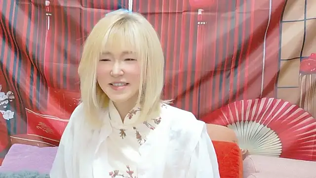 Snapshot of kimagure-fu- chatting on 06/16/26, 01:33 kimagure-fu- online show from 06/16/26, 01:33
