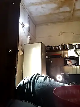 RFeltomWhitJ online show from 10/30/25, 01:53