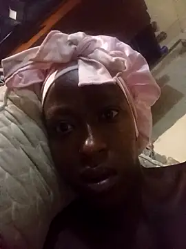 RFeltomWhitJ online show from 11/04/25, 01:31