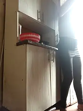 RFeltomWhitJ online show from 11/02/25, 12:54