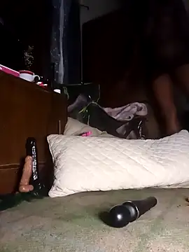 RFeltomWhitJ online show from 10/22/25, 11:36