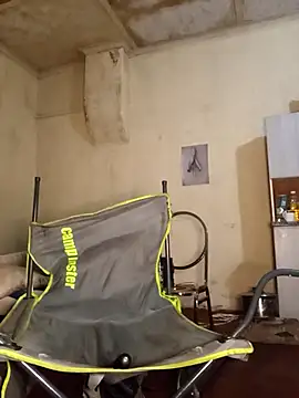 RFeltomWhitJ online show from 10/21/25, 03:28