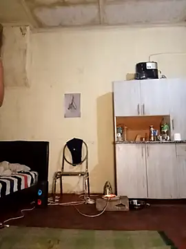 RFeltomWhitJ online show from 10/23/25, 11:47