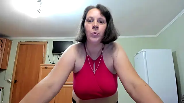 Snapshot of KATTYWARM_ chatting on 10/16/25, 09:45 KATTYWARM online show from 10/16/25, 09:45