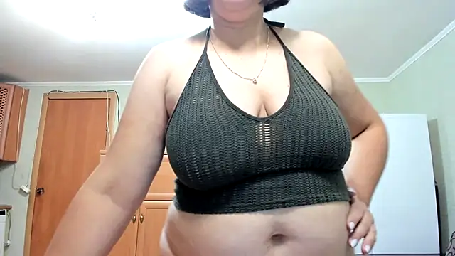 Snapshot of KATTYWARM_ chatting on 10/12/25, 09:27 KATTYWARM online show from 10/12/25, 09:27