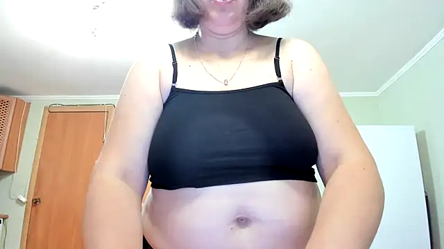 KATTYWARM  online show from 11/28/25, 06:57