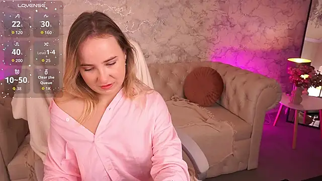 SofieBloom online show from 10/04/25, 11:39