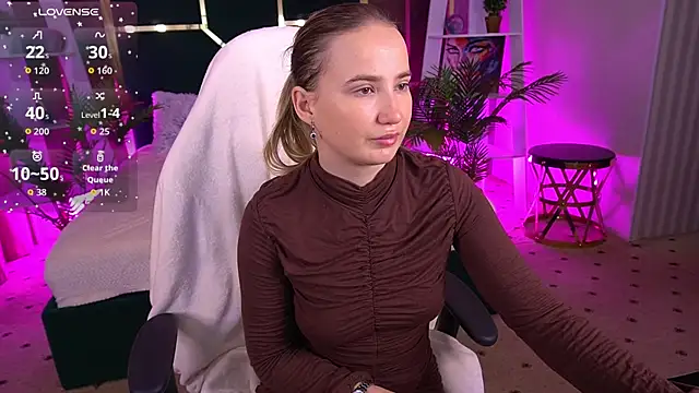 SofieBloom online show from 10/01/25, 04:28