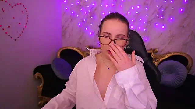 SofieBloom online show from 03/05/26, 01:24