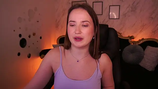 SofieBloom online show from 05/13/26, 12:06