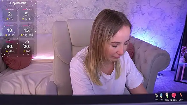 SofieBloom online show from 09/13/25, 11:05