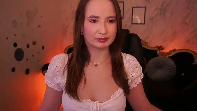 Snapshot of SofieBloom chatting on 06/16/26, 12:10 SofieBloom online show from 06/16/26, 12:10