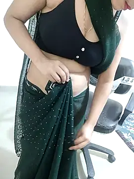 Snapshot of Pihu_Chopra chatting on 09/13/25, 04:51 Pihu Chopra online show from 09/13/25, 04:51