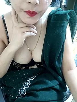 Snapshot of Pihu_Chopra chatting on 11/01/25, 04:23 Pihu Chopra online show from 11/01/25, 04:23