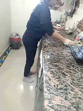 Snapshot of Pihu_Chopra chatting on 12/03/25, 05:08 Pihu Chopra online show from 12/03/25, 05:08