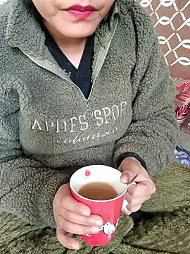 Snapshot of Pihu_Chopra chatting on 01/12/26, 05:25 Pihu Chopra online show from 01/12/26, 05:25