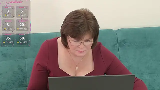 Snapshot of Sandra_Sunrise chatting on 10/10/25, 08:59 Sandra Sunrise online show from 10/10/25, 08:59