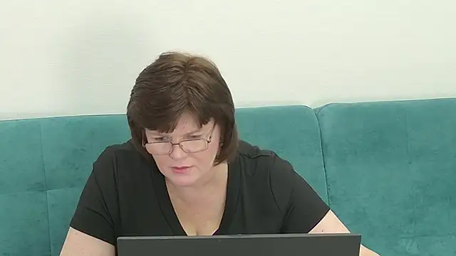 Sandra Sunrise online show from 11/29/25, 09:09