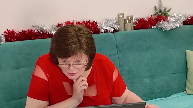 Snapshot of Sandra_Sunrise chatting on 12/20/25, 11:57 Sandra Sunrise online show from 12/20/25, 11:57