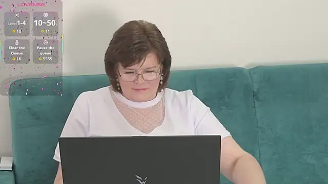 Snapshot of Sandra_Sunrise chatting on 09/21/25, 09:03 Sandra Sunrise online show from 09/21/25, 09:03