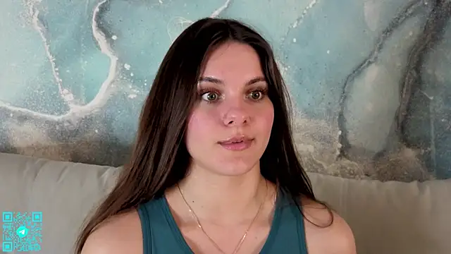 chloemilka online show from 04/13/26, 05:50