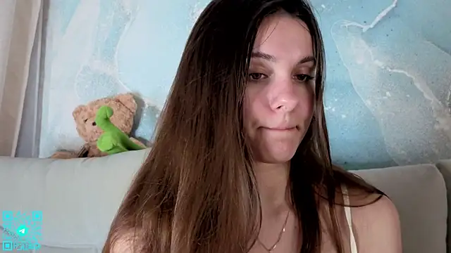 chloemilka online show from 05/25/26, 06:39