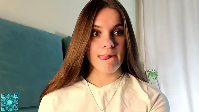 chloemilka online show from 03/26/26, 05:11