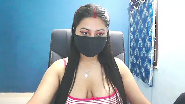 Snapshot of SassyWildCouple chatting on 10/14/25, 05:24 SassyWildCouple online show from 10/14/25, 05:24