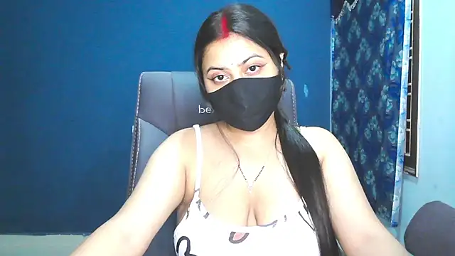 Snapshot of SassyWildCouple chatting on 11/08/25, 02:09 SassyWildCouple online show from 11/08/25, 02:09