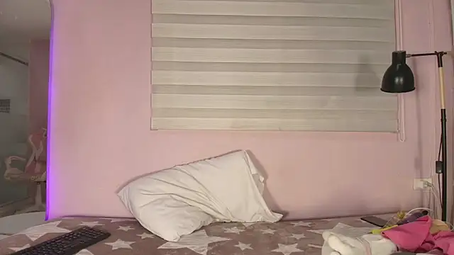 biancaa 18 online show from 09/15/25, 07:58