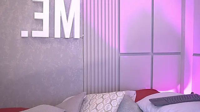 Snapshot of Roma_hells chatting on 11/07/25, 08:02 Roma hells online show from 11/07/25, 08:02