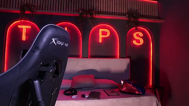 Snapshot of Roma_hells chatting on 09/08/25, 06:40 Roma hells online show from 09/08/25, 06:40