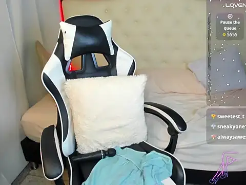 salome rojas  online show from 11/20/25, 08:37