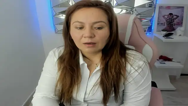 camixxx m online show from 10/20/25, 12:38