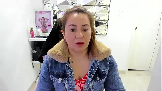 camixxx m online show from 05/07/26, 12:19