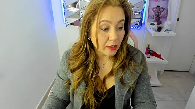 camixxx m online show from 12/04/25, 12:59