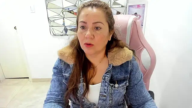 camixxx m online show from 04/21/26, 12:34