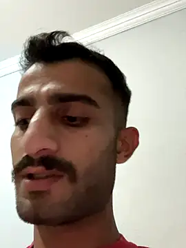 Snapshot of Ylcn11 chatting on 11/16/25, 02:44 Ylcn11 online show from 11/16/25, 02:44