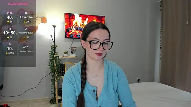 Snapshot of wwow_meow chatting on 04/18/26, 07:11 wwow meow online show from 04/18/26, 07:11