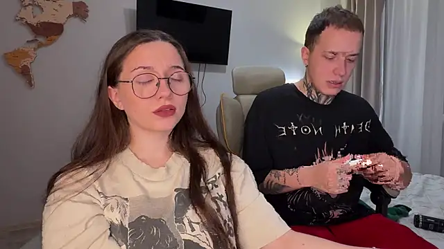 wwow meow online show from 11/16/25, 12:54