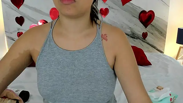 thamiina  online show from 02/11/26, 07:03