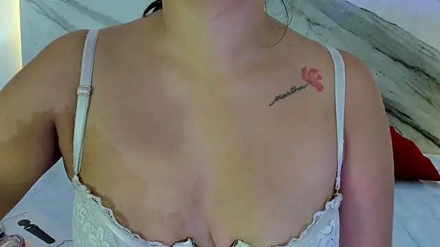 thamiina  online show from 02/09/26, 06:50