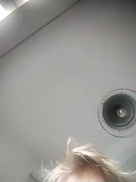 sarahpearlx online show from 11/15/25, 03:38