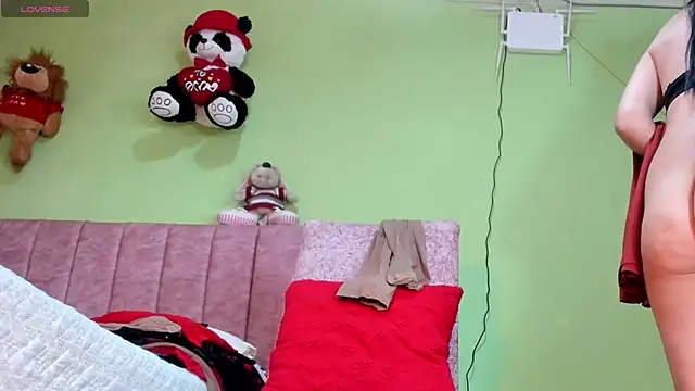 hot Dariana pantyhose online show from 10/26/25, 01:00