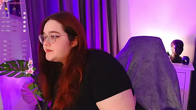 Neko Moor online show from 11/28/25, 08:42