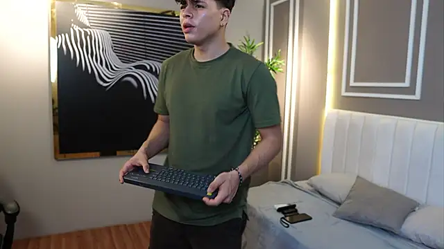 Ethan occonor online show from 11/09/25, 04:44